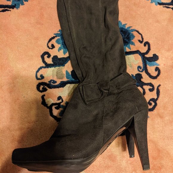 Knee high brown suede boots with bow on ankle (Size 8) - Picture 1 of 4